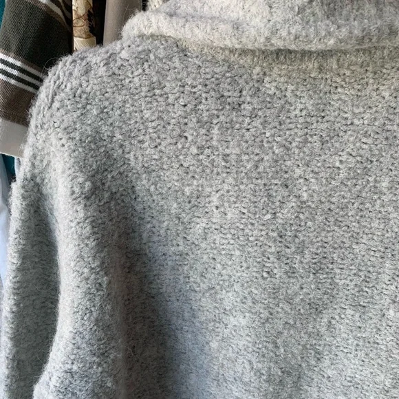 *Like-New* Wilfred Free Gwyneth Sweater - Picture 7 of 7